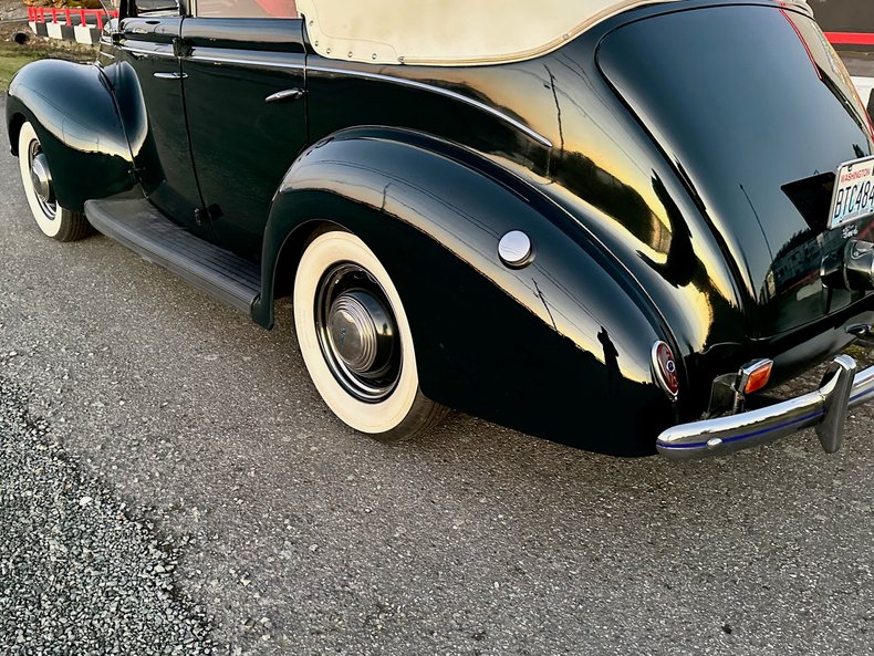 1939 Ford Deluxe 11