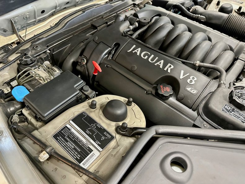 1999 Jaguar XK8 69