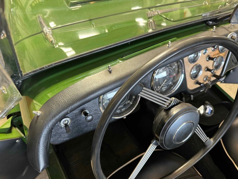 1962 Triumph TR3 31