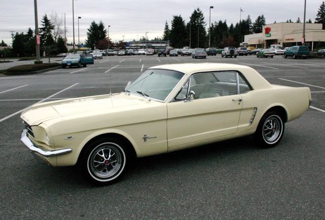 1965 Mustang V-8