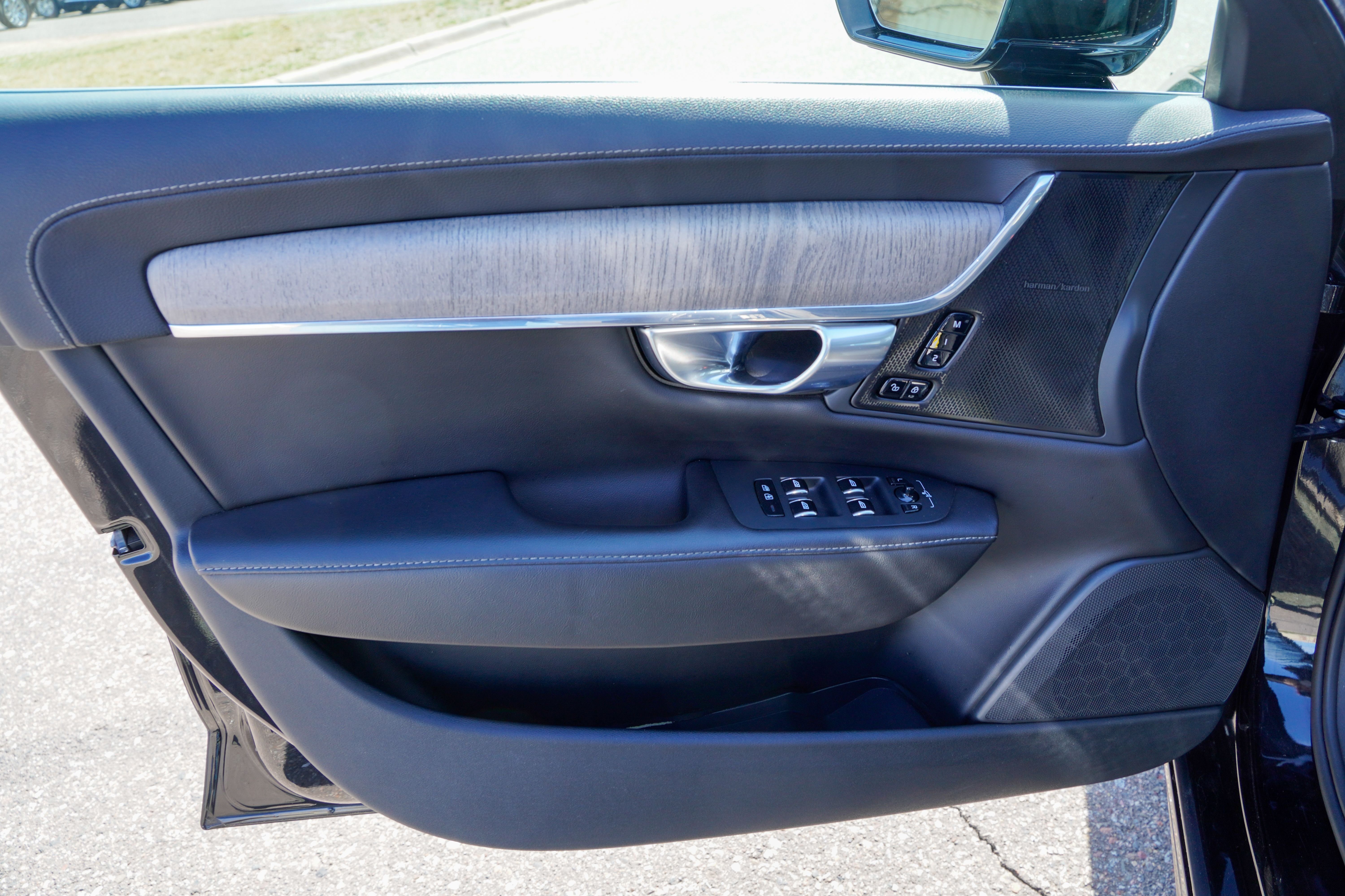 2023 Volvo S90 Ultimate - Photo 67