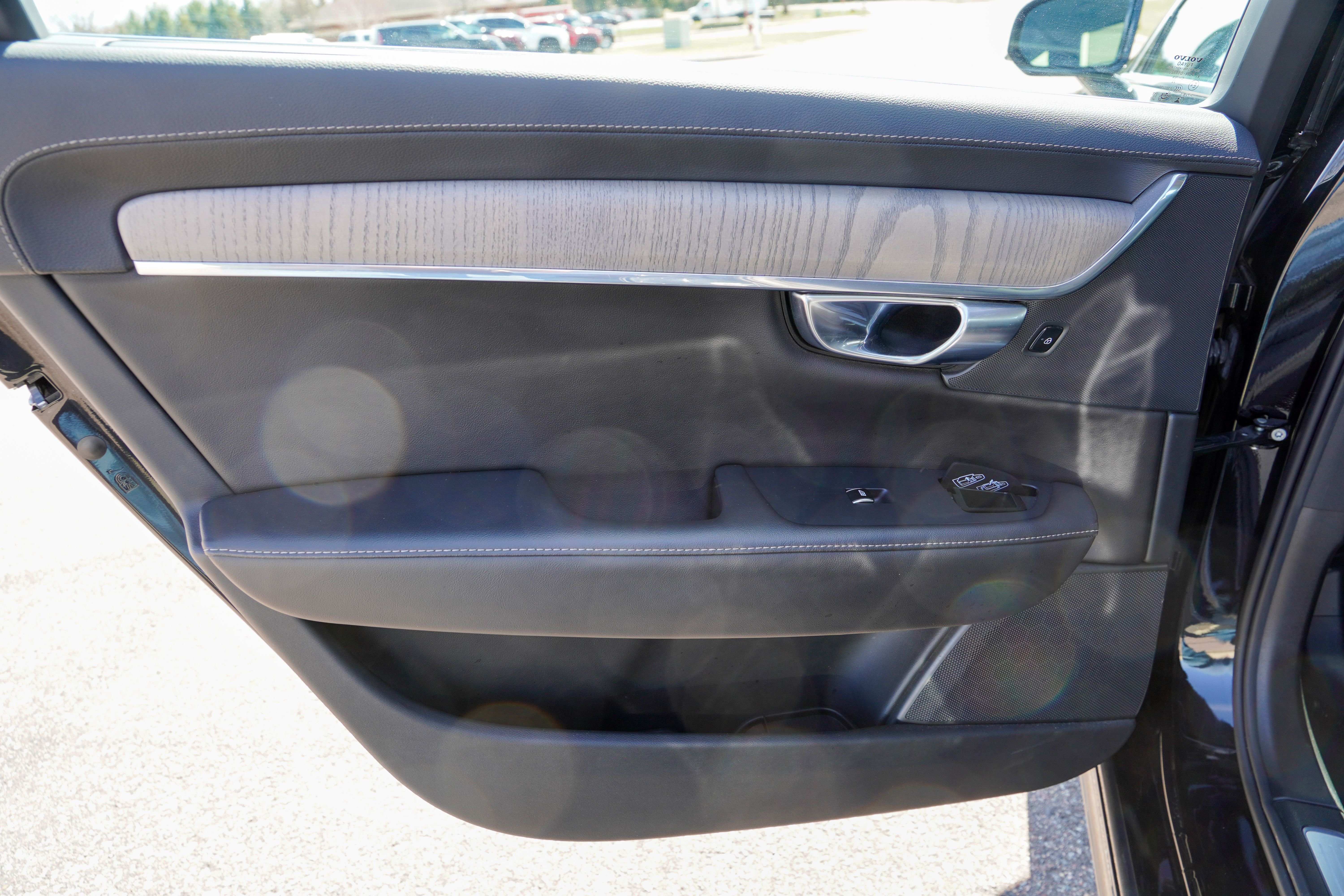 2023 Volvo S90 Ultimate - Photo 75