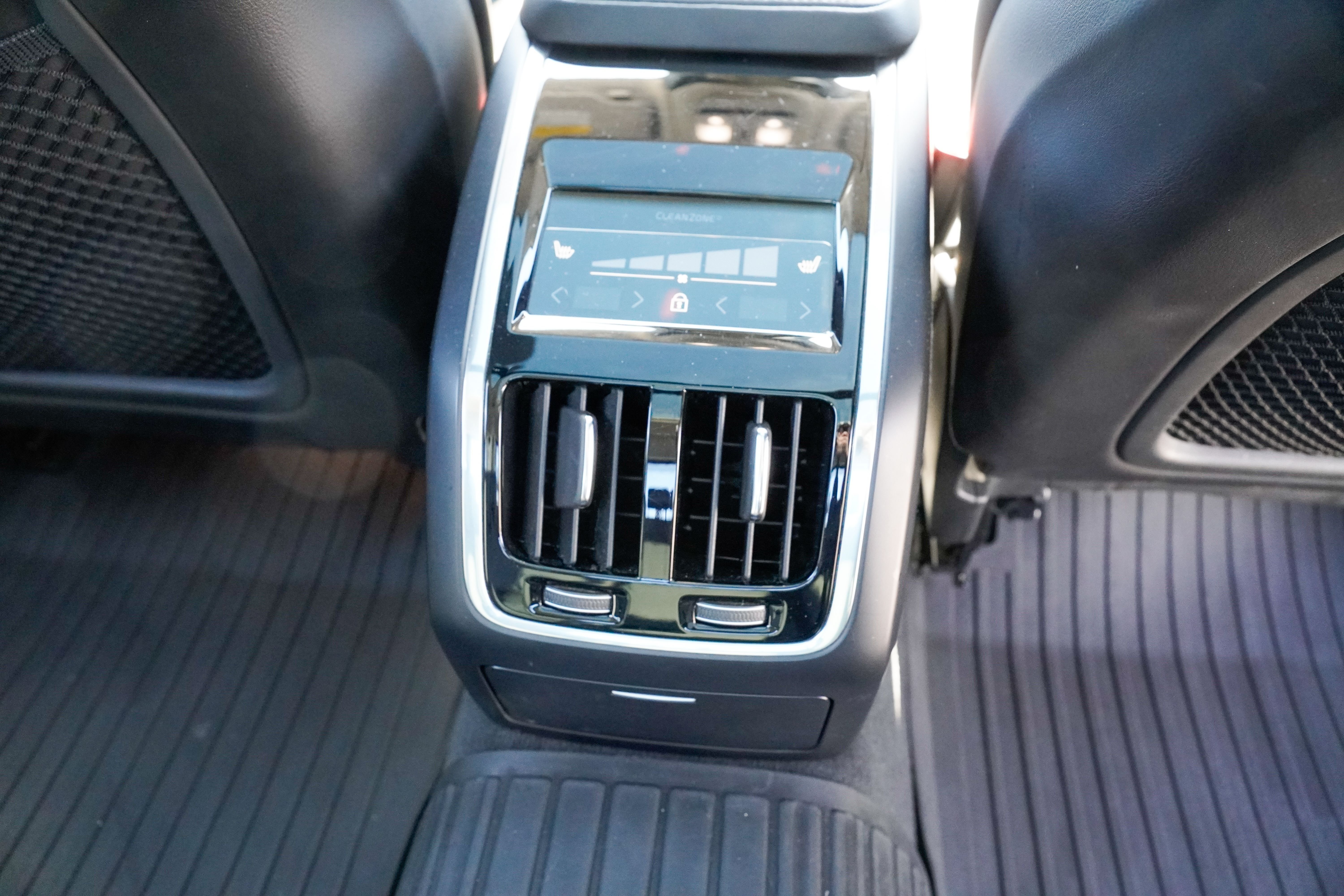 2023 Volvo S90 Ultimate - Photo 82