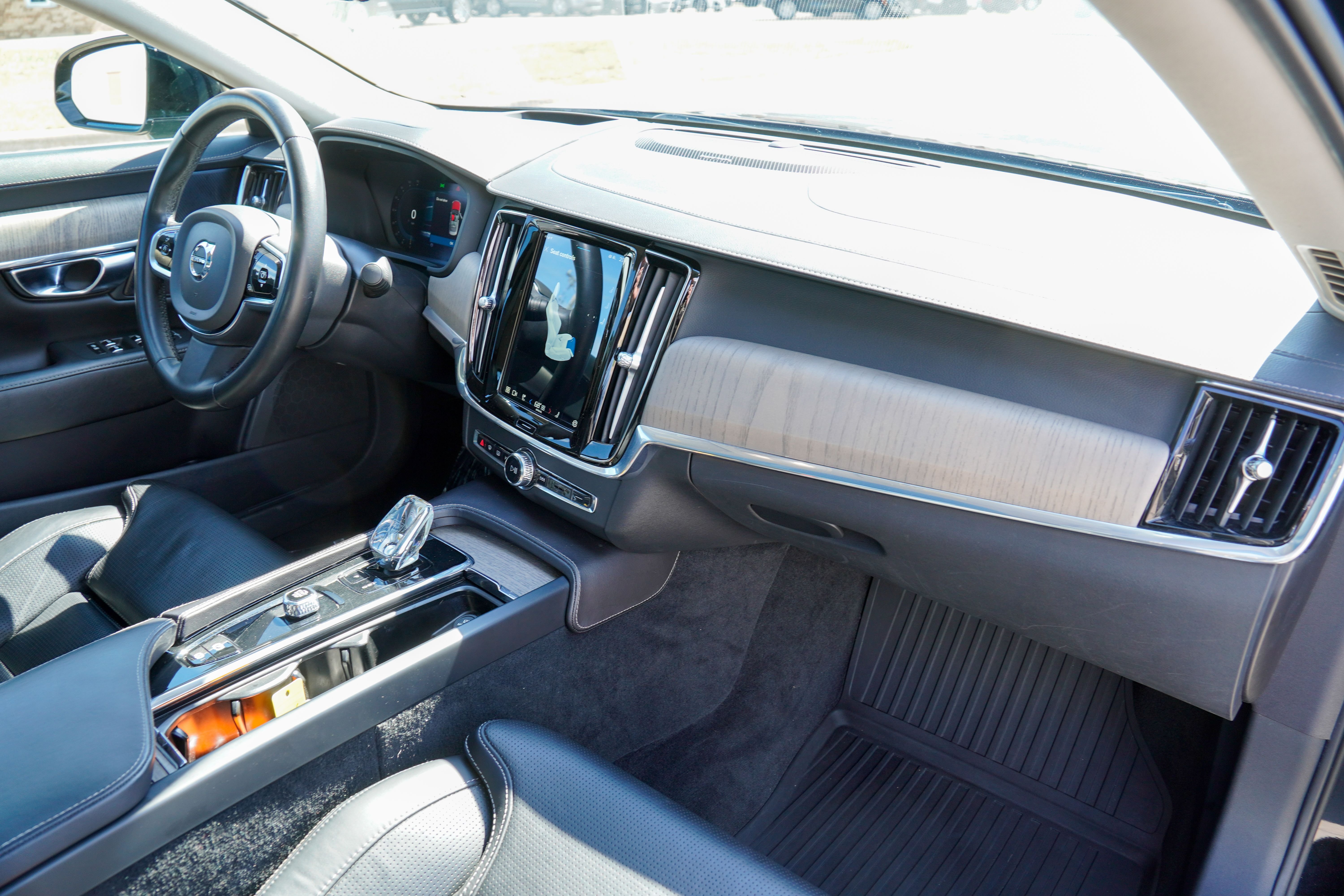 2023 Volvo S90 Ultimate - Photo 16