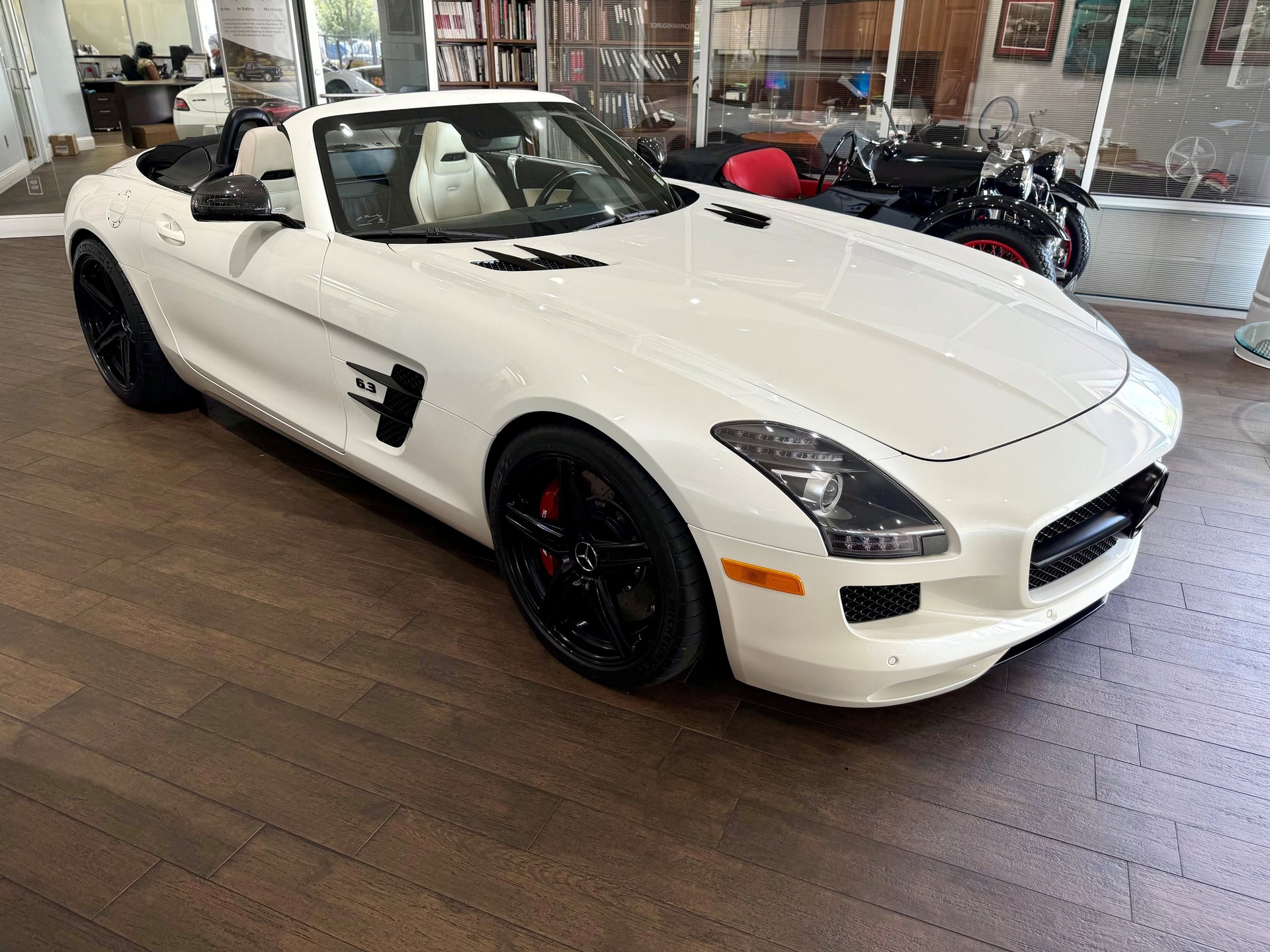 2012 Mercedes-Benz SLS