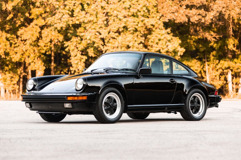 1985 Porsche 911 Carrera | DriverSource : Fine Motorcars | Houston, TX