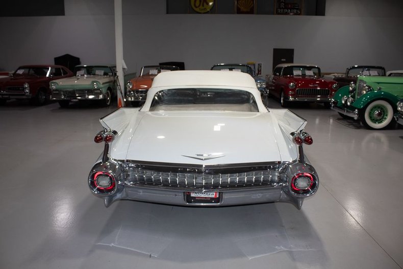 1959 Cadillac Series 62 Convertible 33