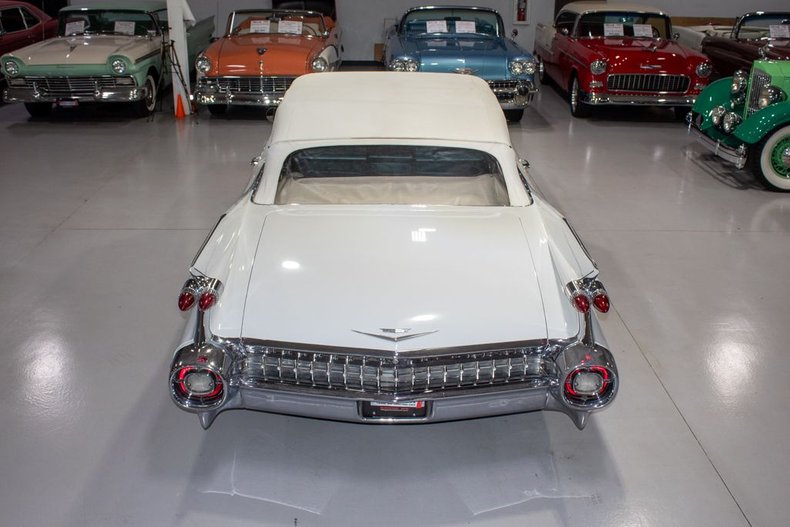 1959 Cadillac Series 62 Convertible 17
