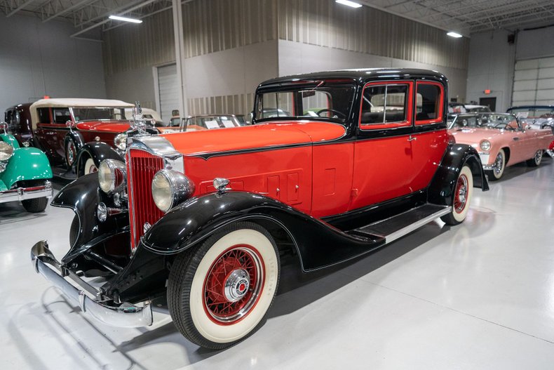 1933 Packard Eight 12