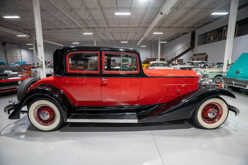 1933 Packard Eight 15