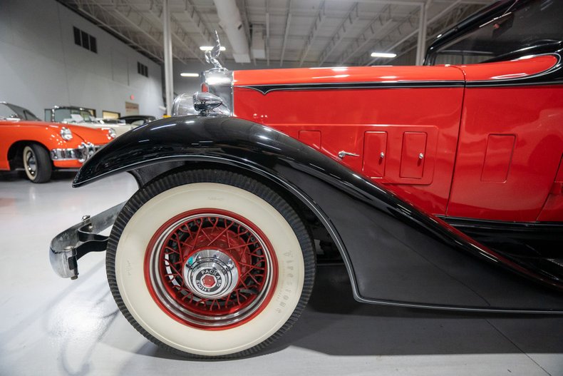 1933 Packard Eight 20