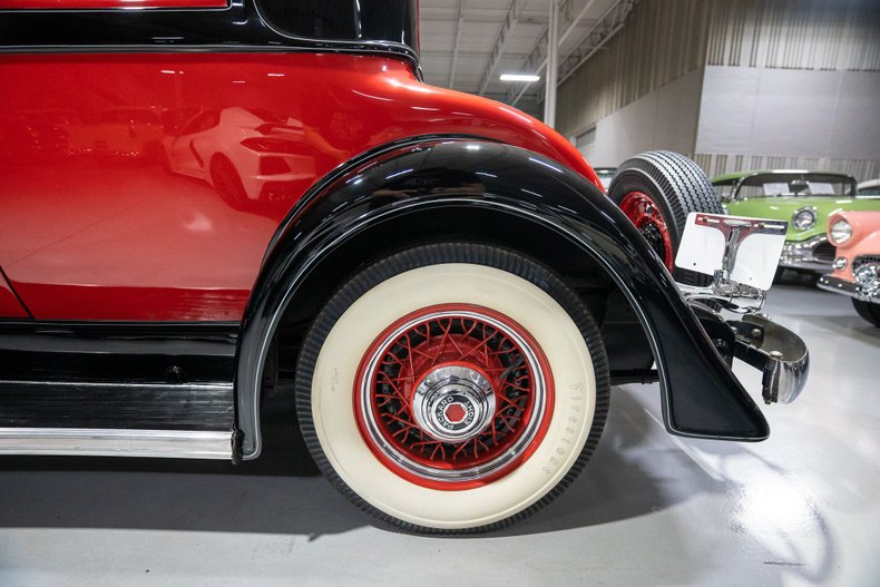 1933 Packard Eight 22