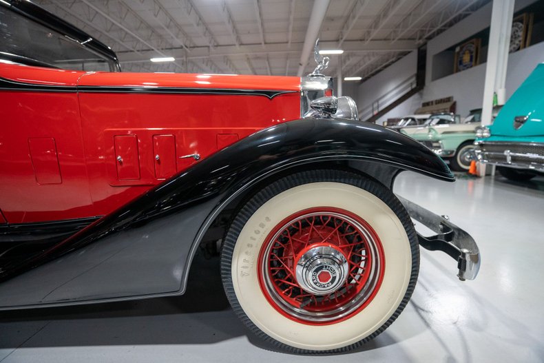 1933 Packard Eight 26
