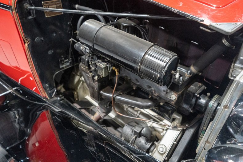 1933 Packard Eight 33