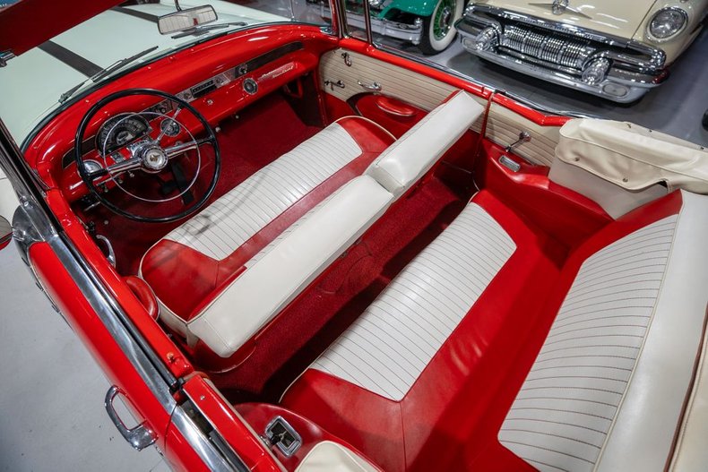 1955 Pontiac Star Chief 70