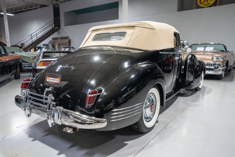 1942 Packard Eight Series 2021 Convertible Coupe 32