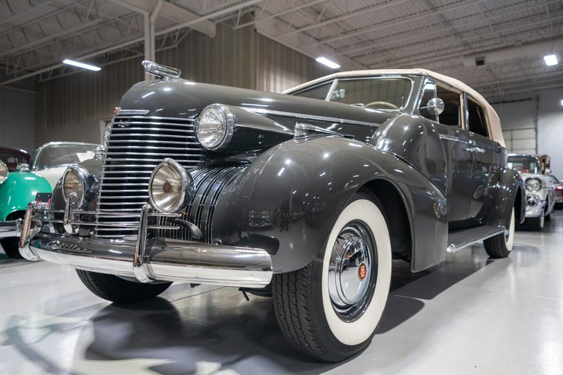 1940 Cadillac Series 75 29