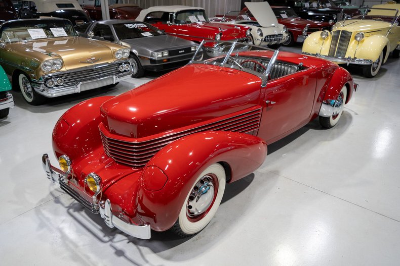1936 Cord 810 | Classic Car Dealer Rogers - Minnesota - Ellingson Motorcars