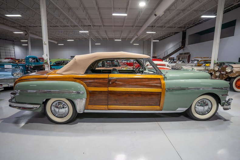 1949 Chrysler Town and Country 32