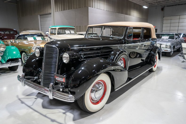 1936 Cadillac Series 85 V-12 13