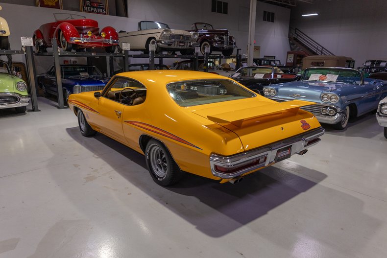 1970 Pontiac GTO 22