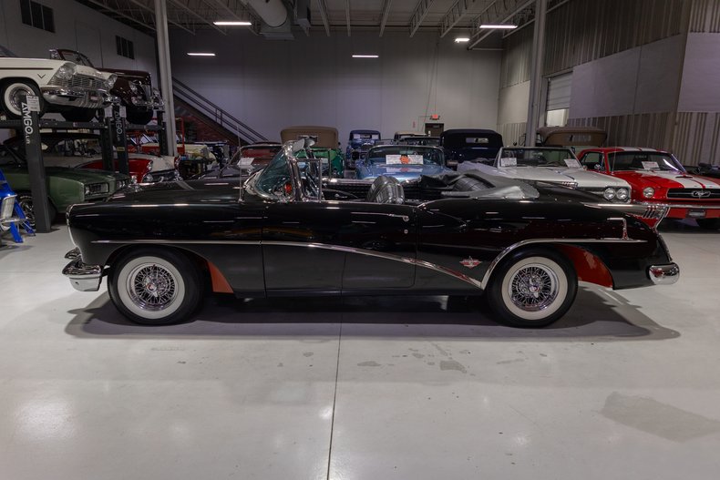 1954 Buick Skylark Convertible 21