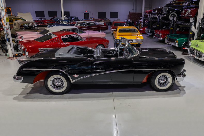 1954 Buick Skylark Convertible 9