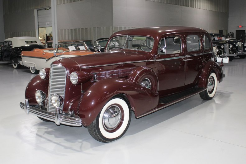 1936 Cadillac Series 85 V-12 17