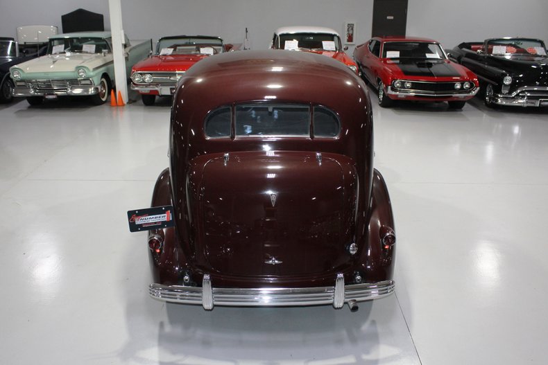 1936 Cadillac Series 85 V-12 14