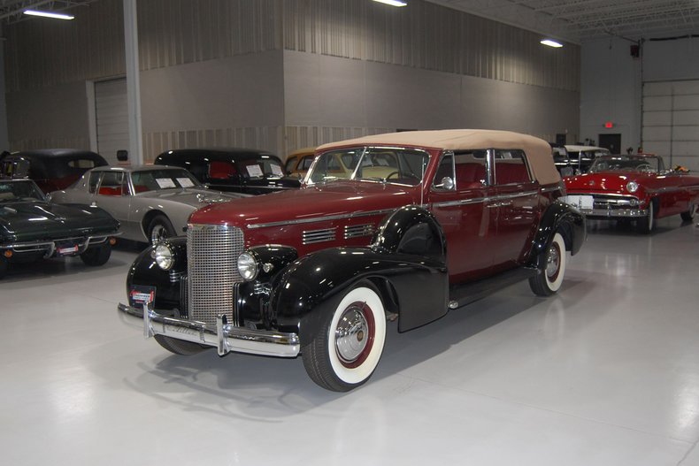 1938 Cadillac Series 75 13
