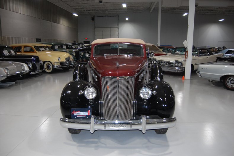 1938 Cadillac Series 75 14