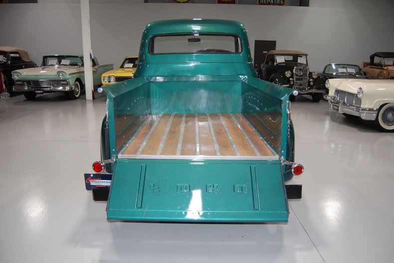 1953 Ford F-100 39