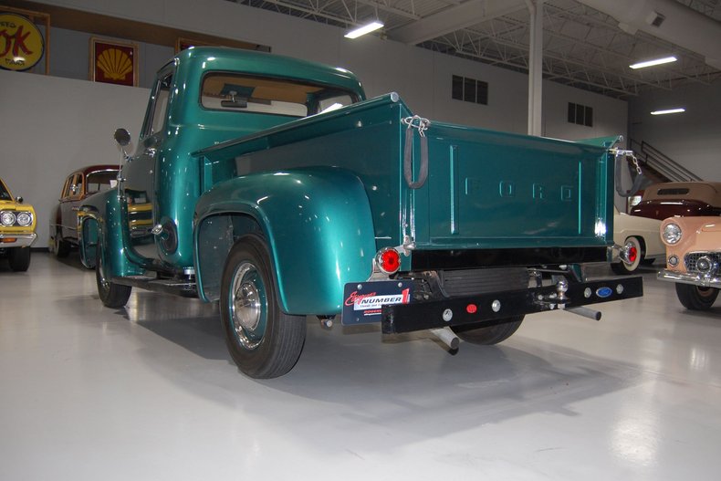 1953 Ford F-100 36
