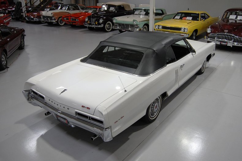 1966 Pontiac 2+2 Convertible 17