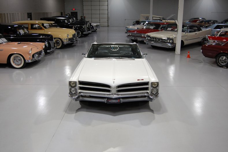 1966 Pontiac 2+2 Convertible 6
