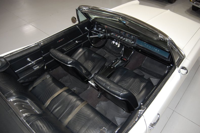 1966 Pontiac 2+2 Convertible 73