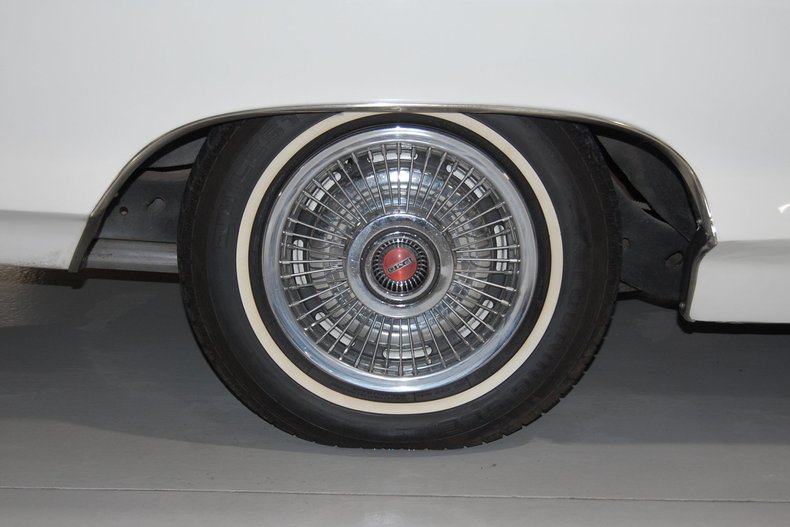1966 Pontiac 2+2 Convertible 42