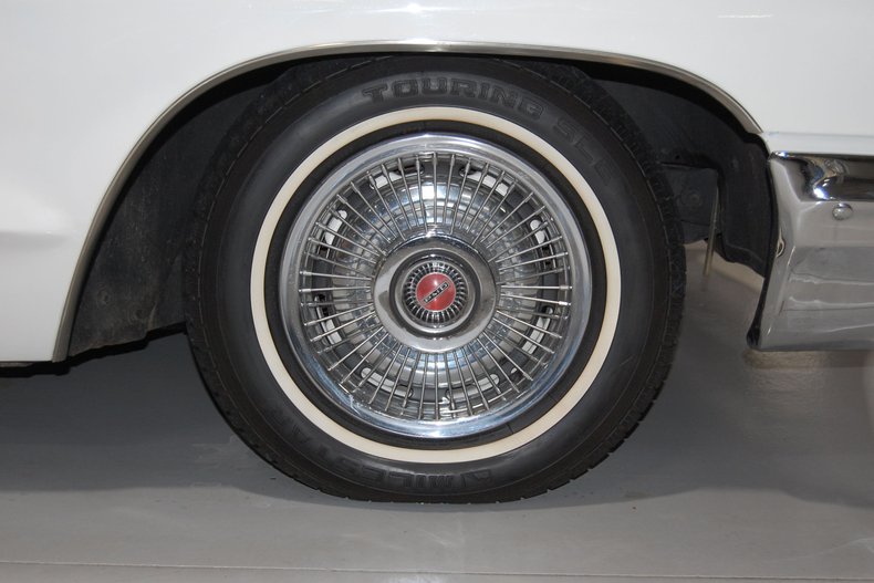 1966 Pontiac 2+2 Convertible 44