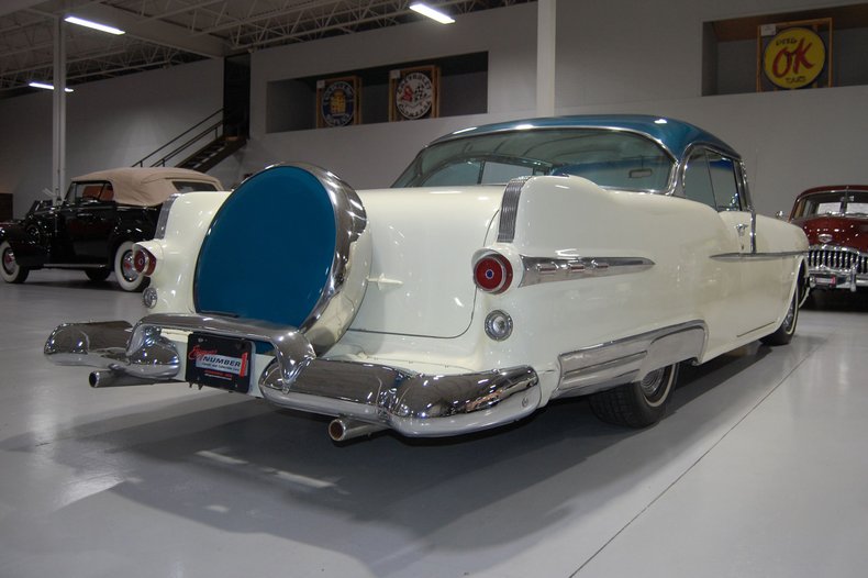 1956 Pontiac Star Chief 37