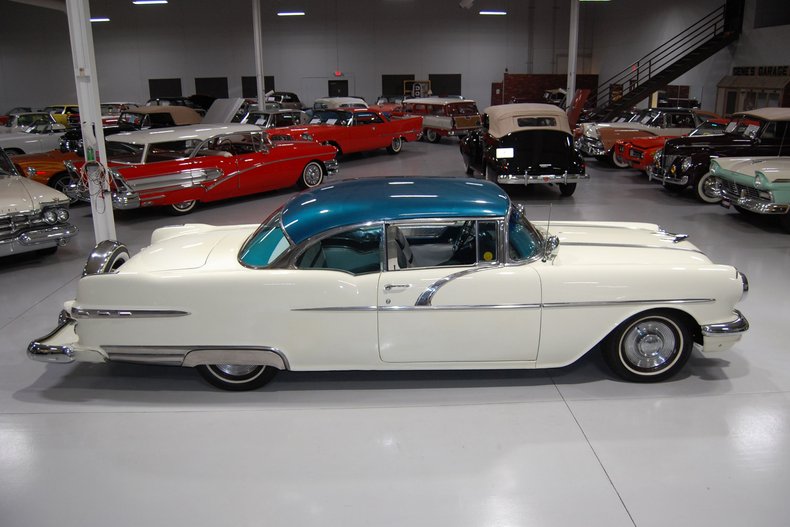 1956 Pontiac Star Chief 8