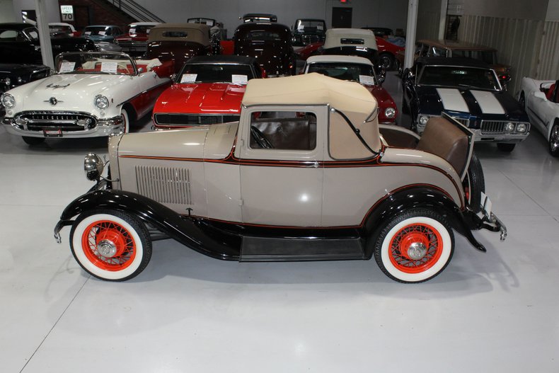 1932 Ford Model 18 12