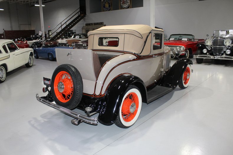 1932 Ford Model 18 17