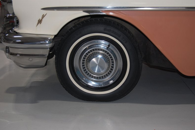 1956 Pontiac Star Chief 22