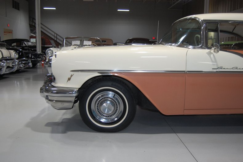 1956 Pontiac Star Chief 21