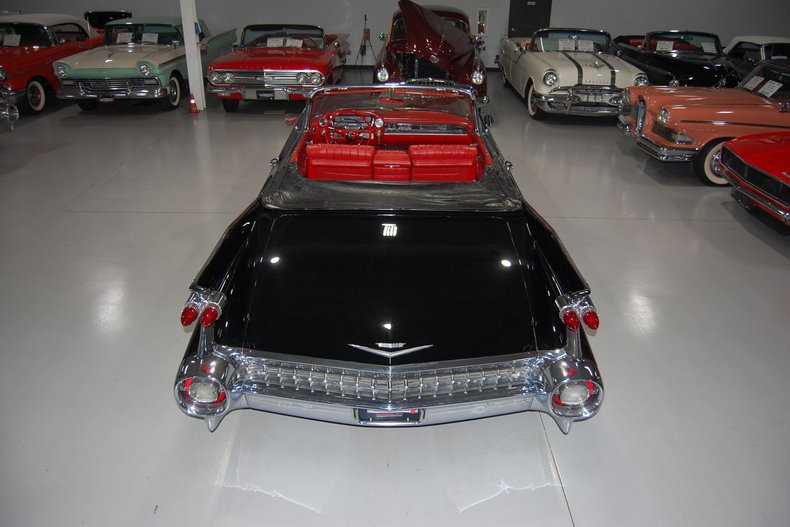 1959 Cadillac Series 62 Convertible 10