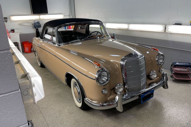 1959 Mercedes-Benz 220S