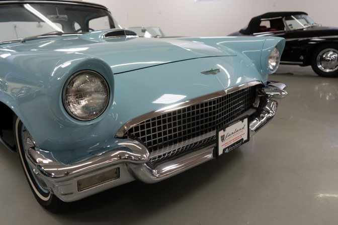 1957 Ford Thunderbird