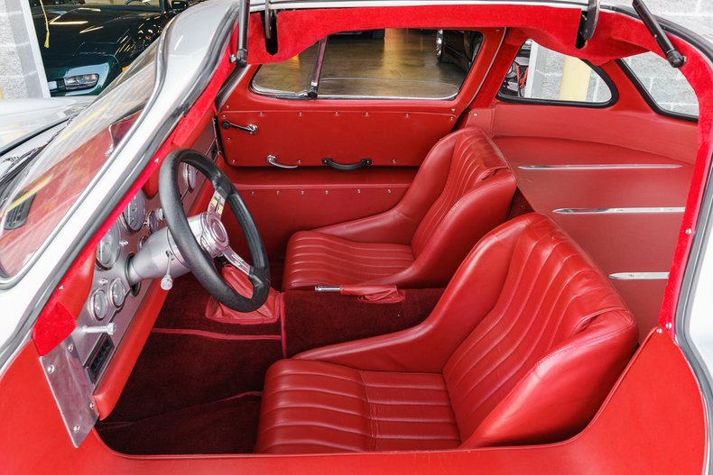 1955 Mercedes-Benz Gullwing 300SL Replica