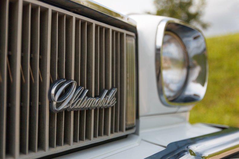 1975 Oldsmobile Cutlass Supreme