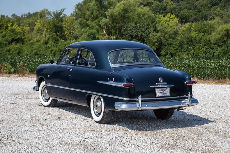 1951 Ford Custom Deluxe